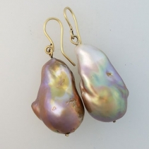 Natural Freshwater Pearl 14kt Gold Earrings