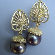 14kt Gold, Grey Pearl Acorn Earrings