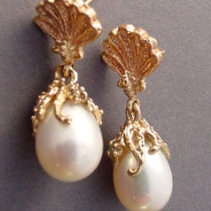 14kt Gold Pearl and Diamond Earrings