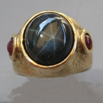 Star Sapphire, 14kt Gold Ring with Rubies