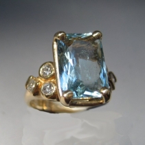 Aquamarine, Diamond, 14kt Gold Ring