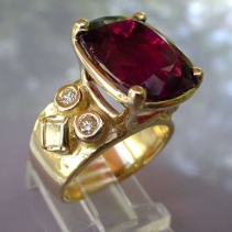 Rubellite Tourmaline, 14kt Gold Ring with Diamonds